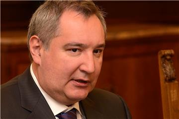 Rusija: Rogozin poslao Macronu šrapnel kojim je ranjen