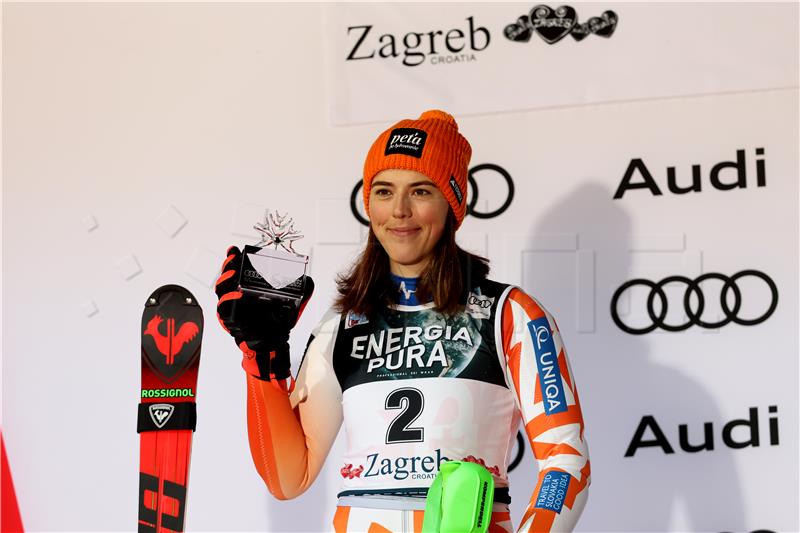 “Snow Queen Trophy“ 2023, Zagreb - slalom skijašica, proglašenje pobjednika