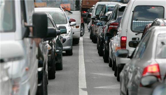 Na graničnim prijelazima otežano, na Bajakovu čekanja oko šest sati