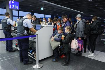 Gotovo svaki treći avioputnik u Europi kasnio u 2022. - istraživanje