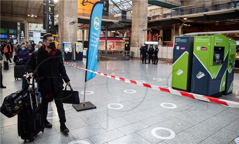 Šestero ranjeno u napadu nožem na pariškoj željezničkoj postaji Gare du Nord