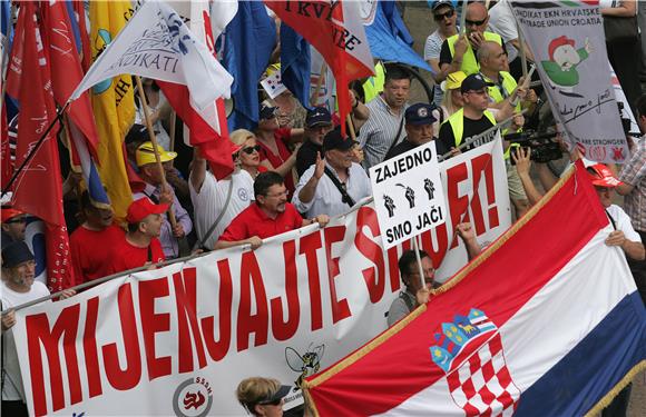 Sindikalno okrupnjavanje - veliki podržavaju, mali baš i ne