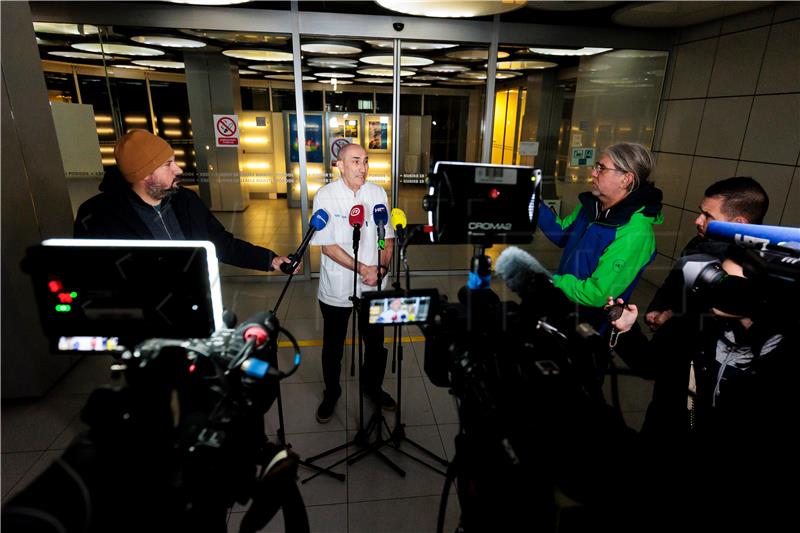 Konferencija za medije dr. Mimice povodom slučaja žene koja je rodila mrtvi plod