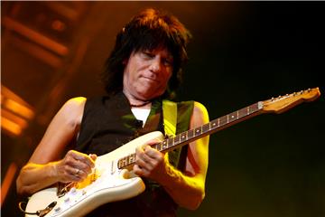 (FILE) MUSIC OBIT JEFF BECK