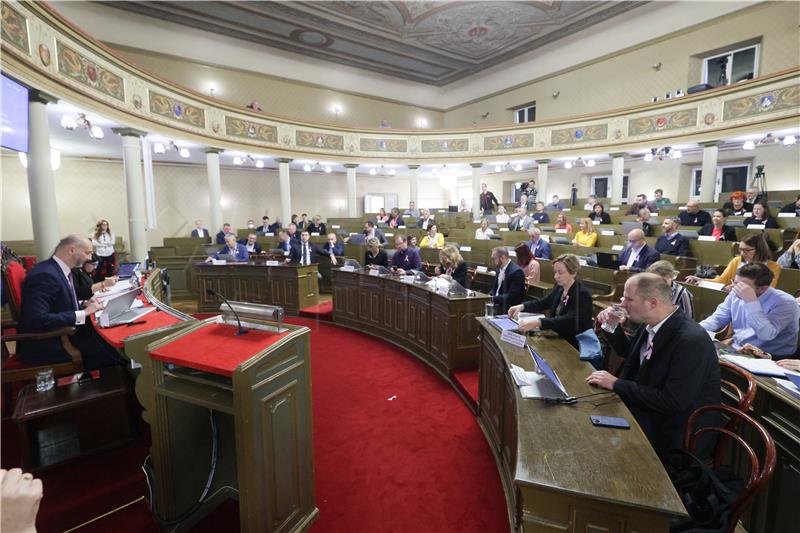 Etičke kodekse trebalo donijeti prije pola godine, još ih nema 86 jedinica