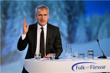 Stoltenberg najavljuje pošiljke teškog naoružanja za Ukrajinu "u bliskoj budućnosti"