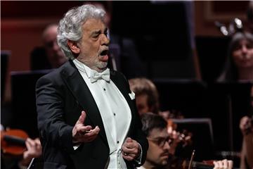 Placido Domingo suočen s novim optužbama za seksualno uznemiravanje