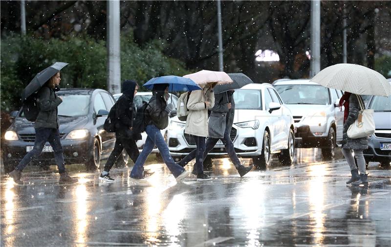 Kiša i susnježica u Zagrebu