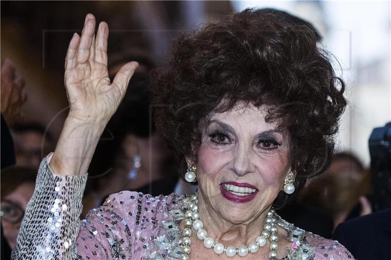 FILE GINA LOLLOBRIGIDA OBIT