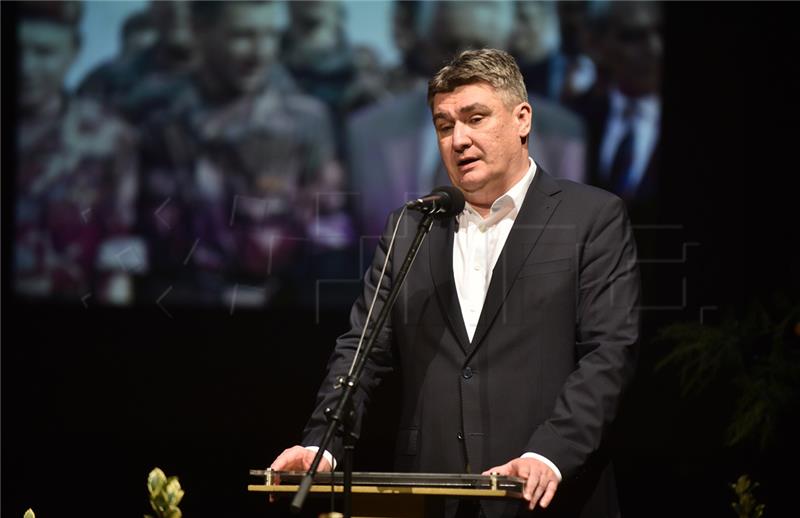 Predsjednik Milanović ispratio 11. vojni kontigent u Poljsku