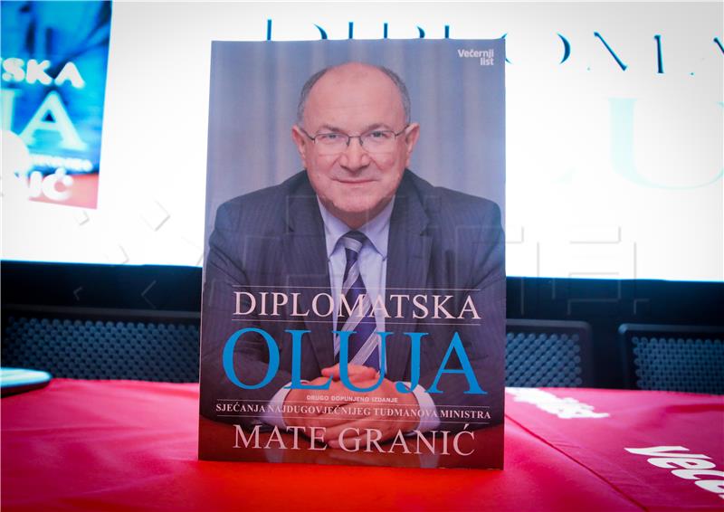 Promocija knjige "Diplomatska oluja" Mate Granića