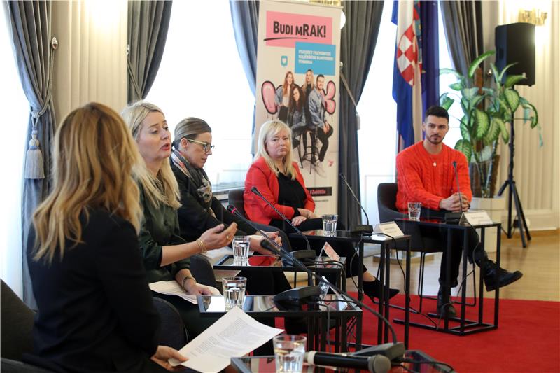 Konferencija za medije javno-zdravstvene kampanje "Budi mRAK roditelj" 