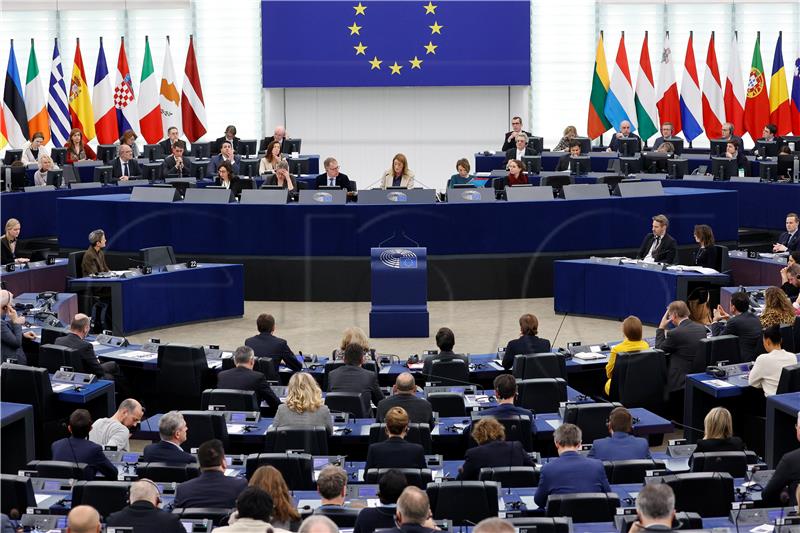 EP pushes for more military and political aid to Ukraine