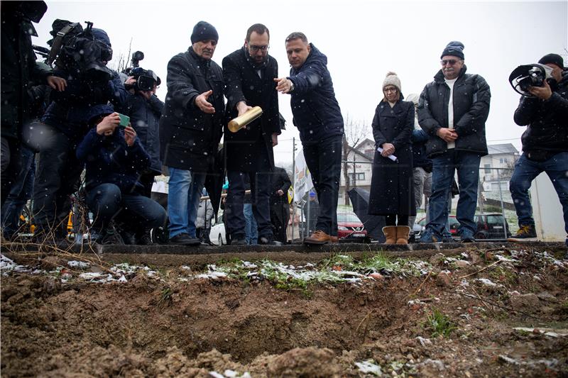 Tomašević položio kamen temeljac za izgradnju Društvenog doma Čučerje