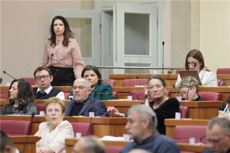 Peović: Ne poistovjećivati naciju sa zločinima i generalizirati kao Burić