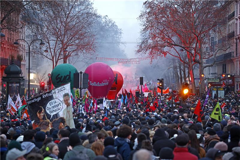 FRANCE STRIKE