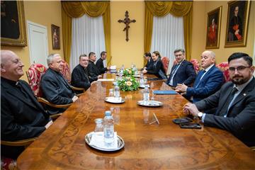 Bozanić i Plenković o imovinsko-pravnim odnosima za gradnju stadiona Maksimir 