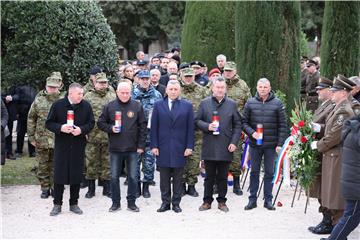  Povodom 30. obljetnice VRO Maslenica odana počast poginulim hrvatskim braniteljima