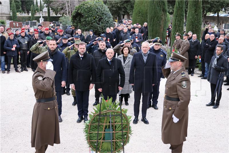  Povodom 30. obljetnice VRO Maslenica odana počast poginulim hrvatskim braniteljima