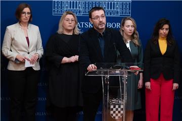 Konferencija za medije oporbenih Klubova zastupnika