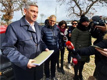 Župan Miletić ponovno upozorio na bespravnu gradnju