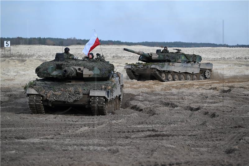 (FILE) POLAND DEFENSE LEOPARD TANKS