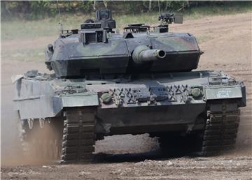 (FILE) GERMANY DEFENSE LEOPARD TANKS