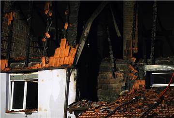 Zapalio se stambeni kontejner, teško ozlijeđen 65-godišnjak koji tamo stanuje