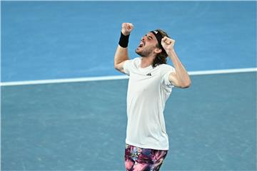 AO: Tsitsipas u finalu