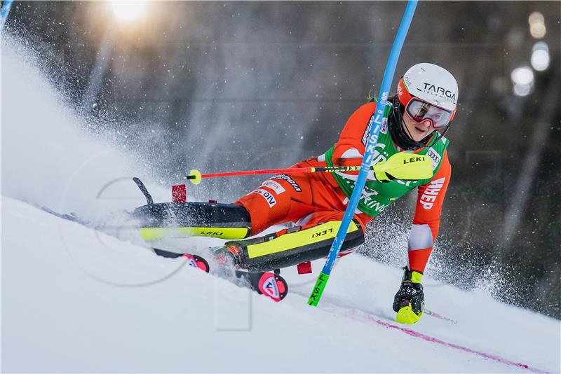 SK slalom (ž): Shiffrin vodi u Češkoj, Zrinka Ljutić šesta