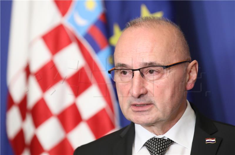 Croatian FM announces talks with Serbian counterpart