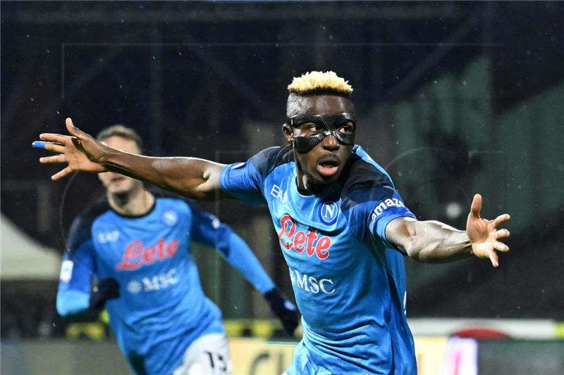 Italija: Napoli - Roma 2-1