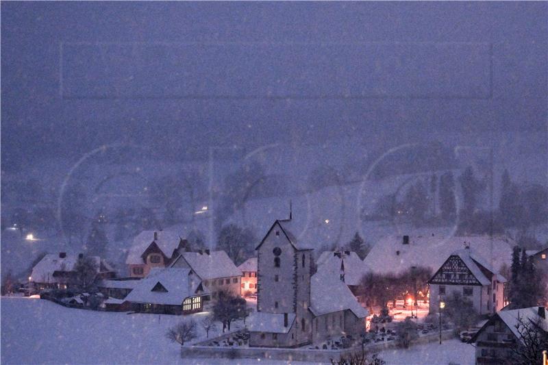 Jaki vjetrovi i snijeg uzrokovali kaos na cestama u Bavarskoj