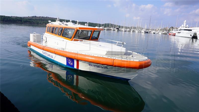 First water ambulance, built by Croat dock, to be delivered to health ministry soon