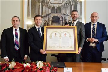 Dubrovnik and Italy's Sorrento sign Twinning Charter