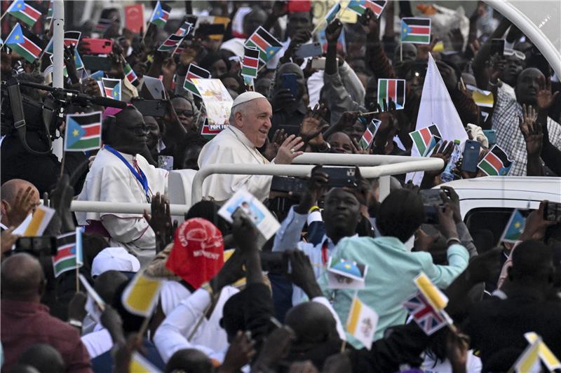 Papa Franjo završio putovanje u Južni Sudan pozivajući na prekid nasilja