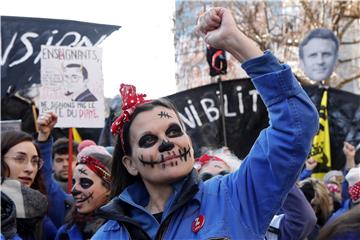 FRANCE PENSIONS STRIKE