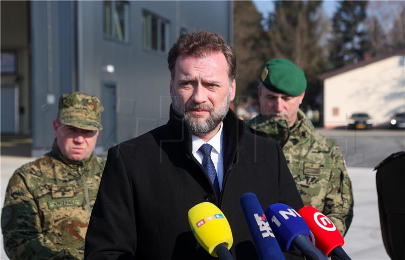 Russian aggression caused drop in number of Croatian army recruits, says minister