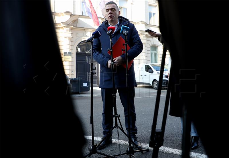 Konferencija za medije Stipe Mlinarića