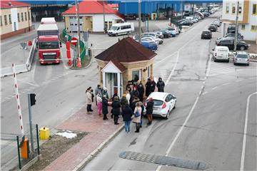 POLAND BELARUS BORDER CLOSED