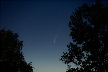 Asteroid osvijetlio nebo iznad Engleskog kanala