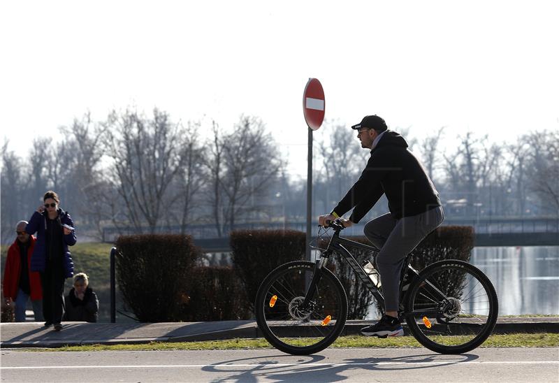 Sunčano poslijepodne na Jarunu