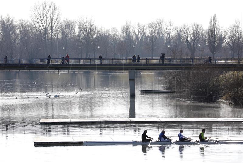 Sunčano poslijepodne na Jarunu