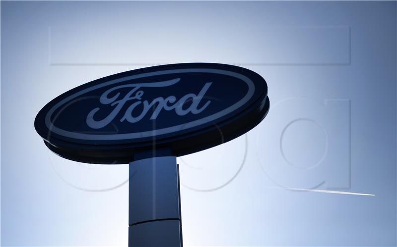 BRITAIN FORD MOTORS JOB CUTS