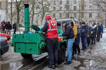 Zelenskij poziva saveznike da ubrzaju vojnu pomoć, Rusija napada na istočnom bojištu