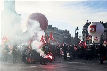 FRANCE PARIS PENSION DEMONSTRATION