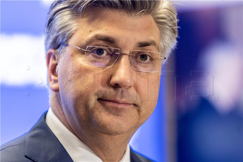 Plenković: vlada prema Ukrajini moralna, a oporba se "stavila u blato"