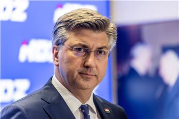 Plenković: U prva 24 sata iskazan interes građana za 220 mln eura narodnih obveznica