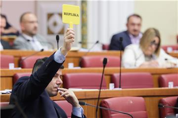 Obraćanje premijera Plenkovića zastupnicima u Saboru