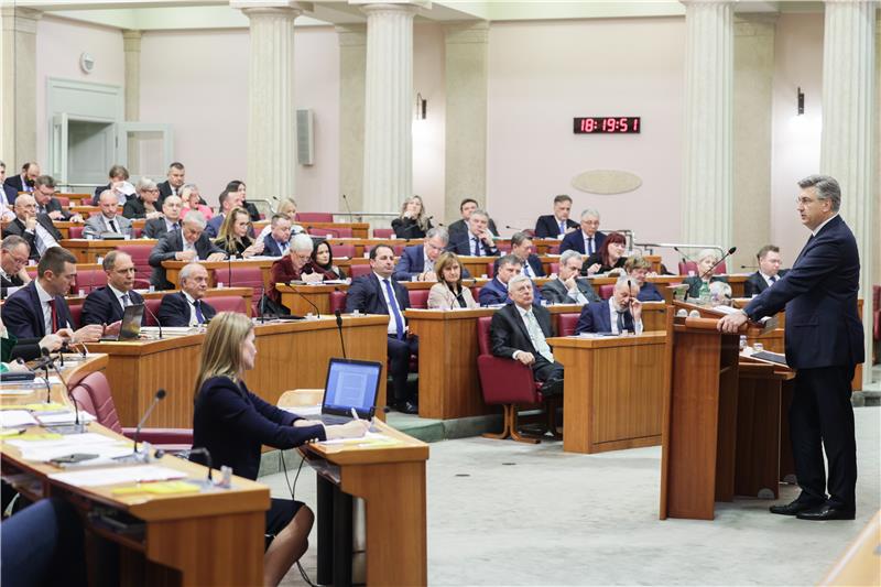 Obraćanje premijera Plenkovića zastupnicima u Saboru